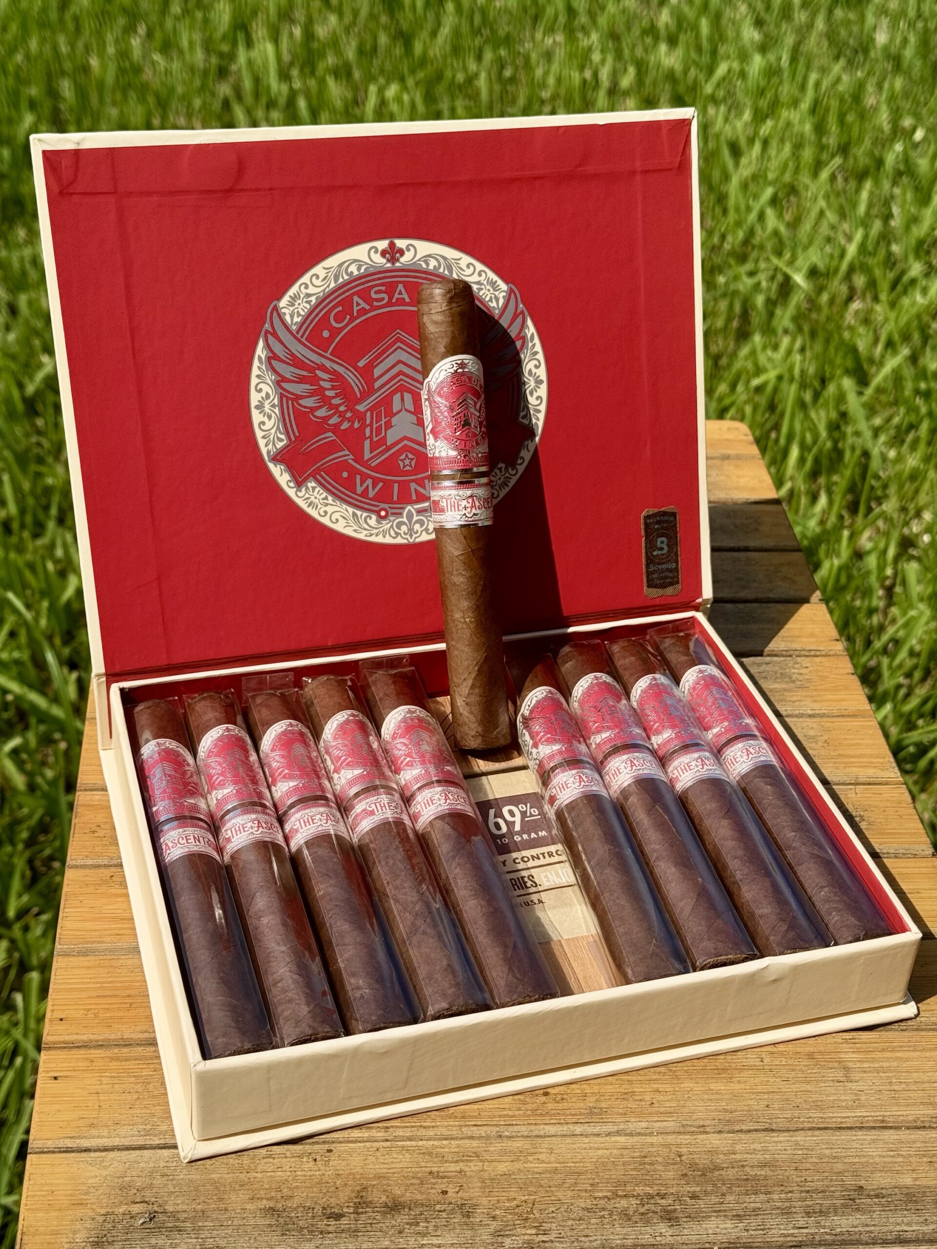 The Ascent Toro Cigar | 6x50 Dominican Handmade | Casa de Wing - Image 4